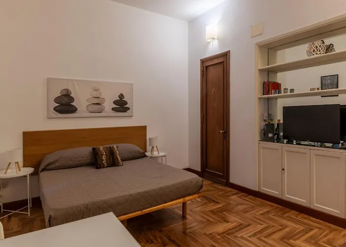 Guesthost - Charming Near Piazza Di Spagna *